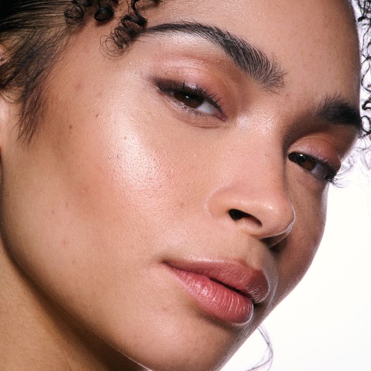 MAC ILUMINADOR BOUNCE AND GLEAM SANTINADO HOLIDAY MAC ILUMINADOR BOUNCE AND GLEAM SANTINADO HOLIDAY